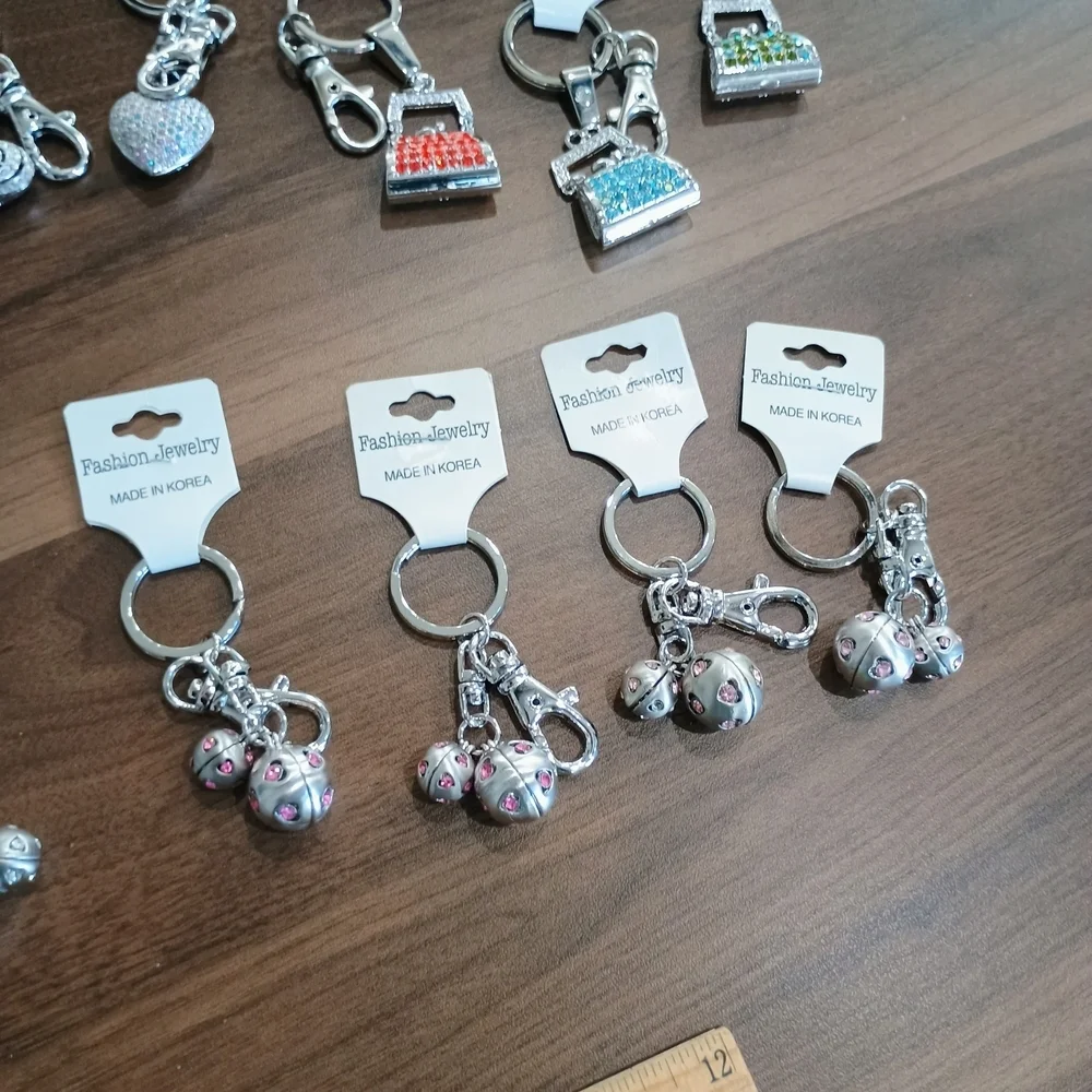 Lot Of 21 Silver and Rhinestone Key Rings - Picture 5 of 6